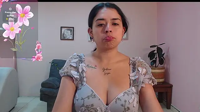 Snapshot of naia_sweetsex chatting on November 2025 10:37:01 AM naia sweetsex online show from November 2025 10:37:01 AM