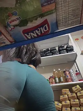 Snapshot of AlanaRouss chatting on October 2025 08:29:02 PM AlanaRouss online show from October 2025 08:29:02 PM