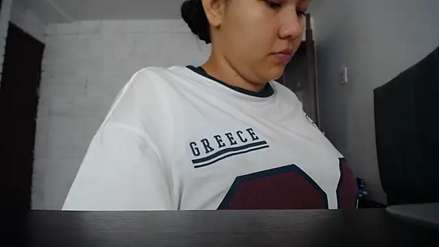 Snapshot of Naia_Stant chatting on October 2025 04:04:02 PM Naia Stant online show from October 2025 04:04:02 PM