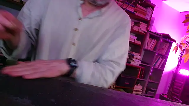 yvanbonar online show from October 2025 05:17:02 AM