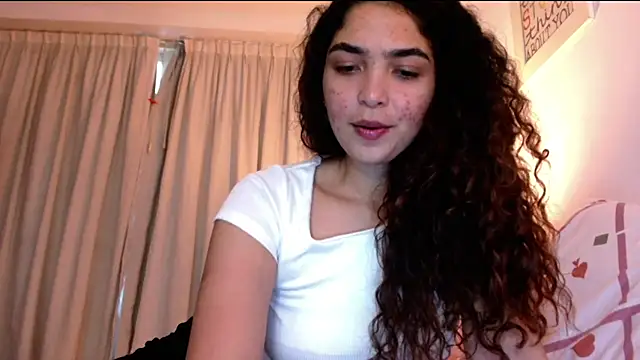 Snapshot of Ariagal chatting on September 2025 09:07:02 PM Ariagal online show from September 2025 09:07:02 PM