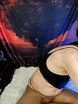 Snapshot of Tselka chatting on October 2025 09:35:02 PM Tselka online show from October 2025 09:35:02 PM