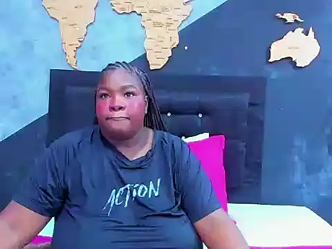 Snapshot of Maiam__Rossi chatting on October 2025 12:19:02 PM Maiam Rossi online show from October 2025 12:19:02 PM