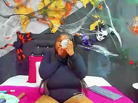 Snapshot of Maiam__Rossi chatting on November 2025 12:38:02 PM Maiam Rossi online show from November 2025 12:38:02 PM