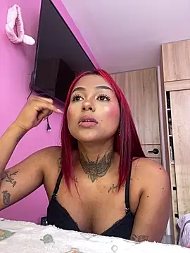 Snapshot of kitty_moon1 chatting on October 2025 08:31:01 PM kitty moon1 online show from October 2025 08:31:01 PM