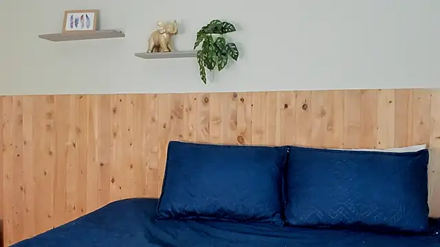 Snapshot of CloehSmiith chatting on October 2025 08:45:02 AM CloehSmiith online show from October 2025 08:45:02 AM