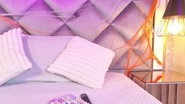 gemma sm online show from October 2025 03:07:02 AM