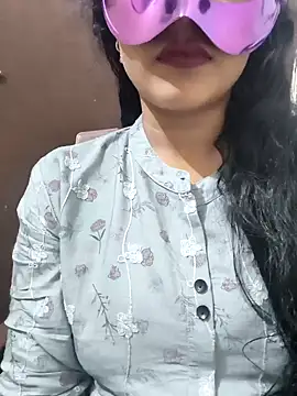 Hot Alia04 online show from November 2025 05:36:02 PM