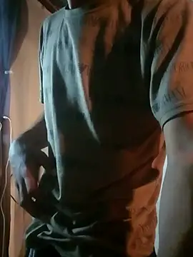 LUISSLEONN0958 online show from November 2025 08:25:01 AM