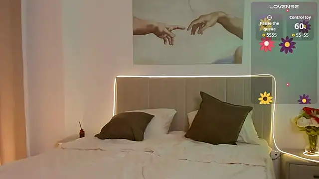 Lisa Blossom online show from October 2025 06:09:01 AM