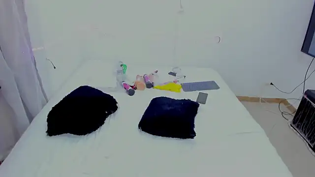 Snapshot of denny_scobar chatting on October 2025 06:58:01 AM denny scobar online show from October 2025 06:58:01 AM