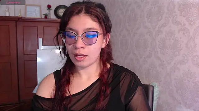 LolaRicci online show from September 2025 04:21:02 PM