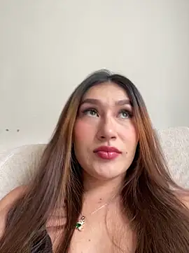Isa Villamarin online show from September 2025 07:57:02 PM
