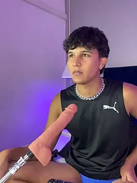 Leo Savage  online show from October 2025 11:35:02 PM