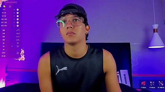 Leo Savage  online show from November 2025 04:11:02 AM