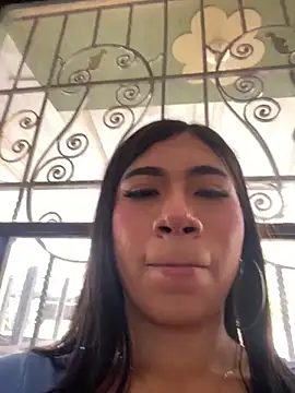 LiaSaenz27 online show from September 2025 08:10:01 PM