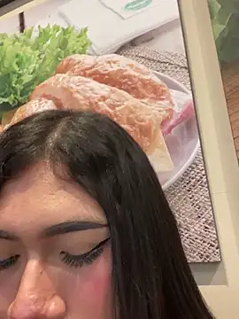 Snapshot of LiaSaenz27 chatting on October 2025 03:31:02 PM LiaSaenz27 online show from October 2025 03:31:02 PM