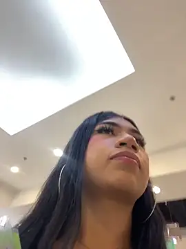 Snapshot of LiaSaenz27 chatting on October 2025 03:08:01 PM LiaSaenz27 online show from October 2025 03:08:01 PM