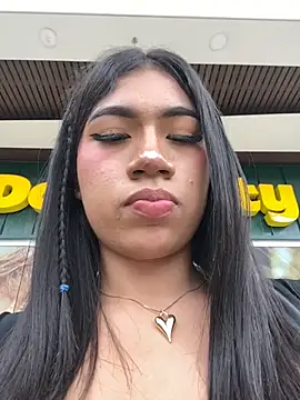 Snapshot of LiaSaenz27 chatting on October 2025 03:25:01 PM LiaSaenz27 online show from October 2025 03:25:01 PM