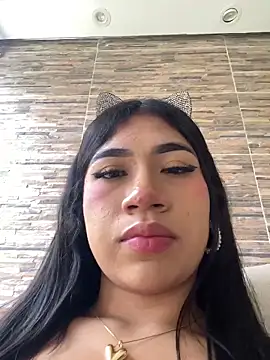 Snapshot of LiaSaenz27 chatting on October 2025 03:24:02 PM LiaSaenz27 online show from October 2025 03:24:02 PM