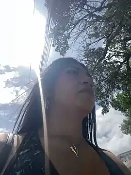 Snapshot of LiaSaenz27 chatting on November 2025 03:11:01 PM LiaSaenz27 online show from November 2025 03:11:01 PM