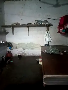 Snapshot of SEXY-MAHI4 chatting on October 2025 04:43:02 AM SEXY-MAHI4 online show from October 2025 04:43:02 AM