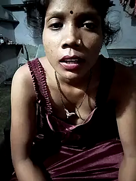 Snapshot of SEXY-MAHI4 chatting on October 2025 05:13:01 PM SEXY-MAHI4 online show from October 2025 05:13:01 PM