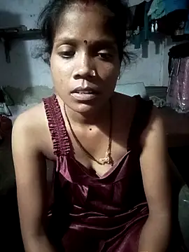 Snapshot of SEXY-MAHI4 chatting on October 2025 05:42:01 PM SEXY-MAHI4 online show from October 2025 05:42:01 PM