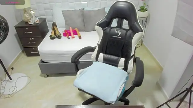 Snapshot of yulitza1025 chatting on November 2025 11:11:01 AM yulitza1025 online show from November 2025 11:11:01 AM