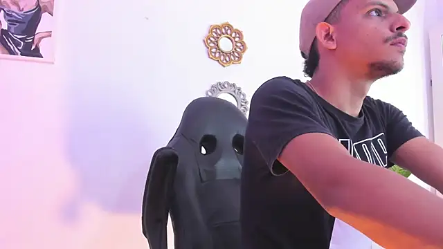  Tarekk  online show from September 2025 02:22:01 PM