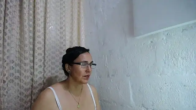 gabbyparker  online show from October 2025 09:50:02 PM