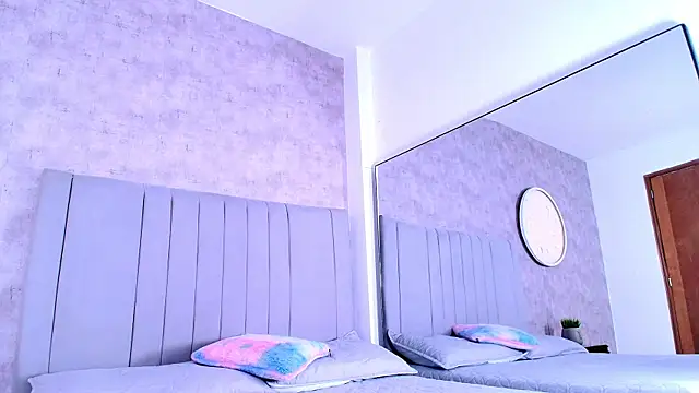 Snapshot of karla-ruiz chatting on October 2025 07:03:02 PM karla-ruiz online show from October 2025 07:03:02 PM