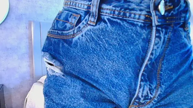 Snapshot of karla-ruiz chatting on November 2025 07:01:02 PM karla-ruiz online show from November 2025 07:01:02 PM