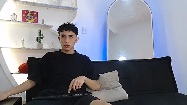 THREE GUYS HOT online show from October 2025 07:15:01 PM