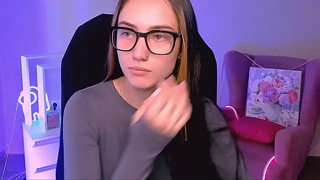 olivianorton online show from September 2025 09:53:02 AM