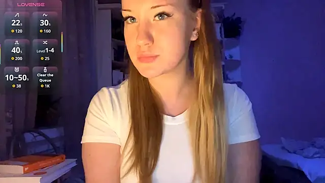 PandaFluff online show from October 2025 04:25:02 PM