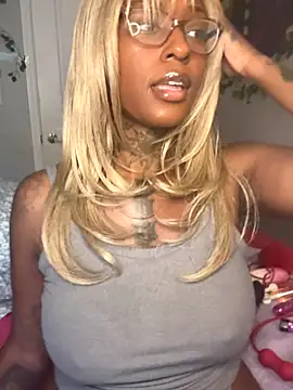 Snapshot of MistiSavannah chatting on November 2025 03:12:01 PM MistiSavannah online show from November 2025 03:12:01 PM