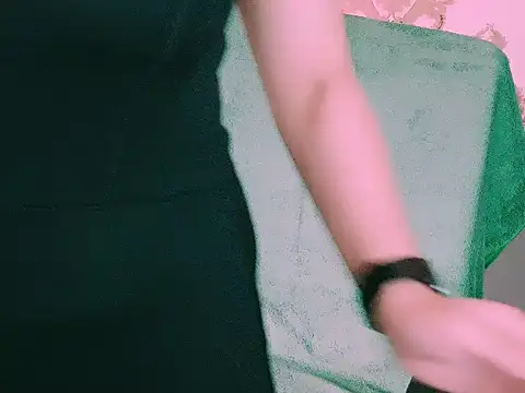 My Rose online show from October 2025 06:20:01 PM