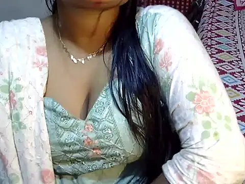 Nusrat Faria07 online show from October 2025 07:47:02 PM