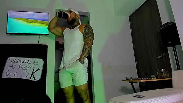 Snapshot of Andrew_Johnnson chatting on September 2025 01:38:01 PM Andrew Johnnson online show from September 2025 01:38:01 PM