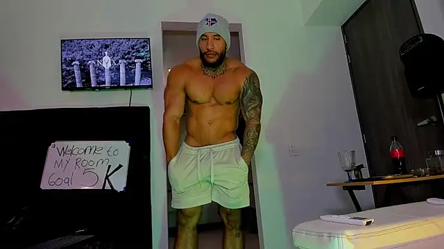 Snapshot of Andrew_Johnnson chatting on October 2025 05:54:02 PM Andrew Johnnson online show from October 2025 05:54:02 PM