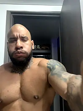 Snapshot of Andrew_Johnnson chatting on October 2025 06:47:01 AM Andrew Johnnson online show from October 2025 06:47:01 AM