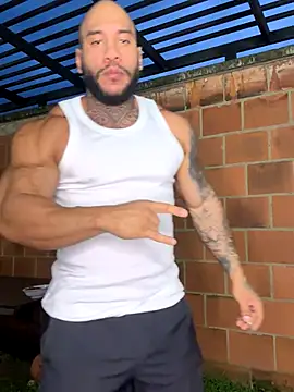 Snapshot of Andrew_Johnnson chatting on October 2025 11:05:02 PM Andrew Johnnson online show from October 2025 11:05:02 PM