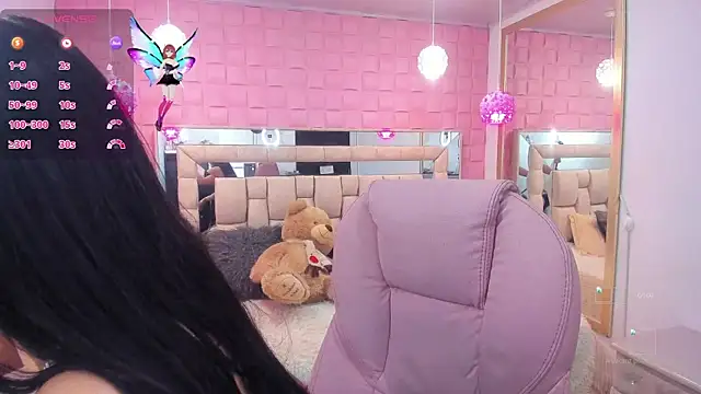 Snapshot of _laaura_ chatting on October 2025 07:23:01 PM laaura online show from October 2025 07:23:01 PM