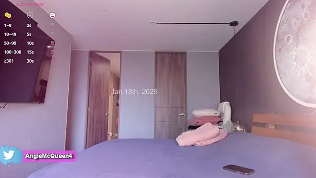 Sarajames online show from January 2025 01:18:02 PM