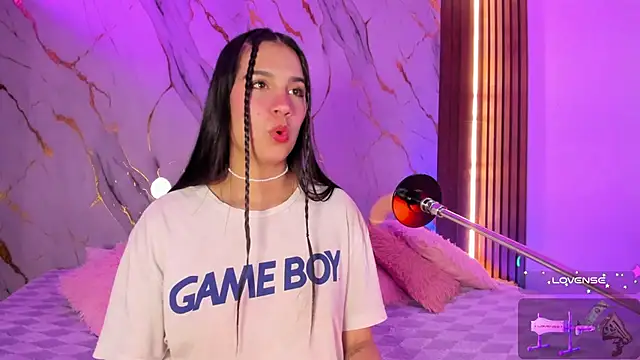 Snapshot of Emmiicute chatting on November 2025 08:42:02 PM Emmiicute online show from November 2025 08:42:02 PM