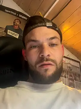 Snapshot of Mexxwell69 chatting on October 2025 09:37:01 PM Mexxwell69 online show from October 2025 09:37:01 PM