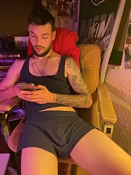 Snapshot of Mexxwell69 chatting on October 2025 12:27:01 AM Mexxwell69 online show from October 2025 12:27:01 AM