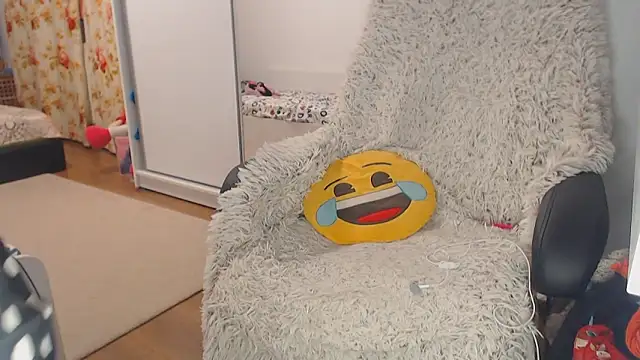 merlyn4 online show from December 2024 04:03:01 PM