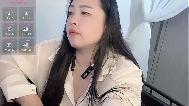 xchenchen online show from October 2025 02:50:01 PM